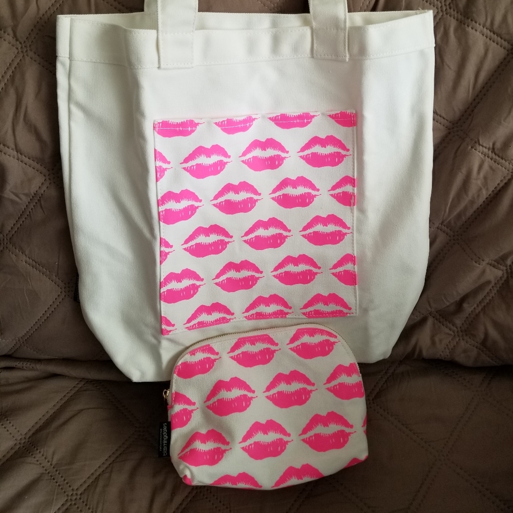 Bloomingdales Canvas Tote with Cosmetic Pouch